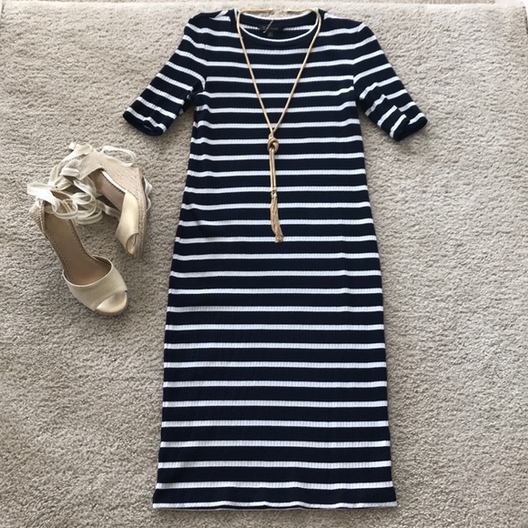 Banana Republic Dresses & Skirts - Banana Republic Striped, Ribbed Midi & Necklace